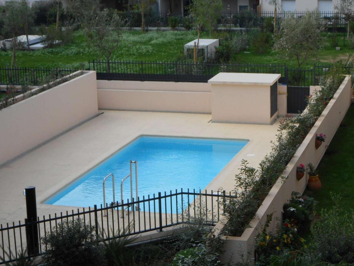Spacieux 3 Pieces Avec Terrasse, Piscine Et Garage, A 2 Pas De La Plage - Saint Raphael - Fr-1-226A-274 Ngoại thất bức ảnh